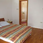 Niki Apartman